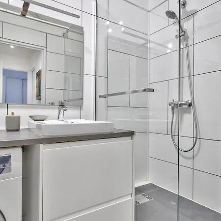 Iris Avec Sa Terrasse - Welkeys Апартаменты Париж